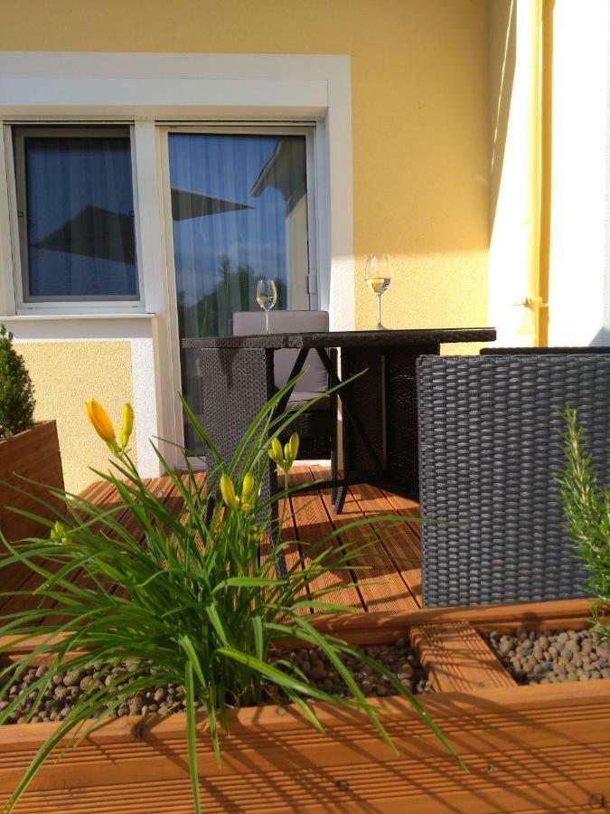 Ferienwohung Fam. Fink Apartment Riegersburg Exterior photo